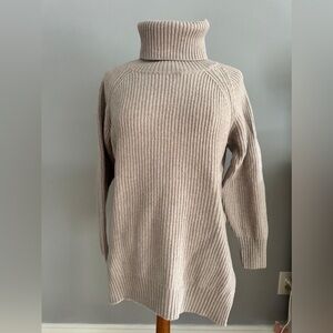 Aritzia Wilfred Free Merino Wool Knit Long Sleeve Crew Neck Sweater